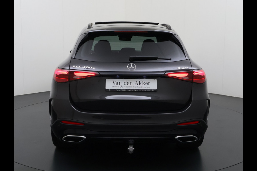 Mercedes-Benz GLC 400e 4Matic AMG 381pk // Panorama dak // Trekhaak // Rijassistentiepakket // Distronic // 360 Camera // 20" AMG // Carplay