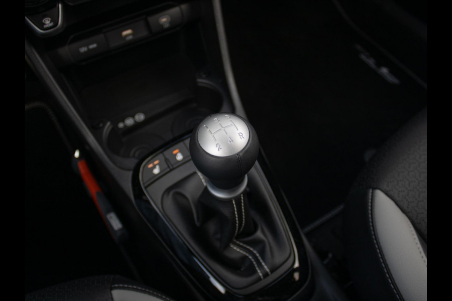 Kia Picanto 1.0 DPI GT-Line | Schuif/kanteldak | Stoel en stuurverwarming | Dode hoek assistent