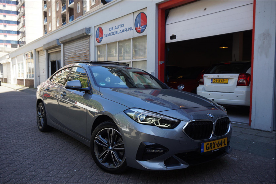 BMW 2 Serie Gran Coupé 218i | Panoramadak | Leer | Sportstoelen | M-Sport accenten | Verwarmd Sportstuur | Stoelverwarming | BMW onderhouden | 2/2026 beurt gehad |