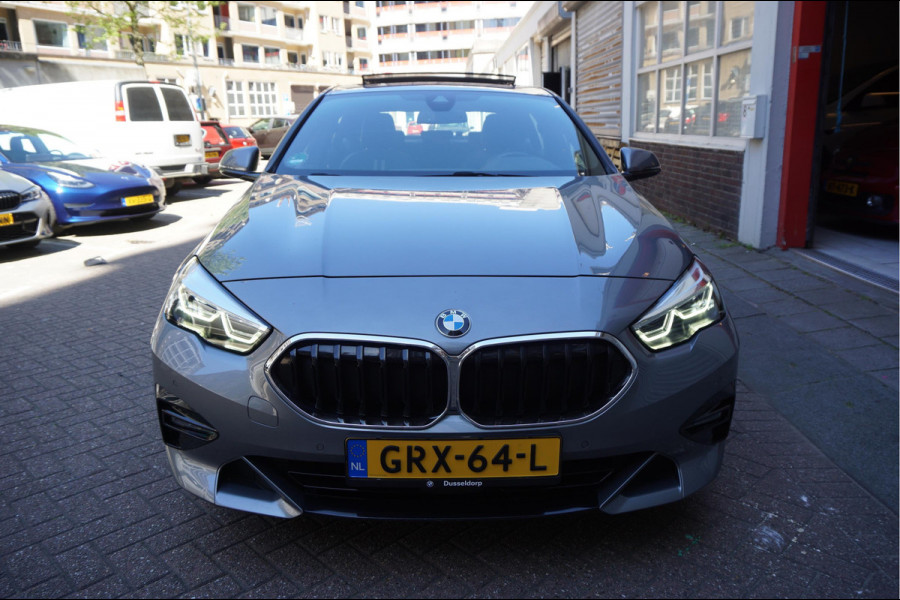 BMW 2 Serie Gran Coupé 218i | Panoramadak | Leer | Sportstoelen | M-Sport accenten | Verwarmd Sportstuur | Stoelverwarming | BMW onderhouden | 2/2026 beurt gehad |
