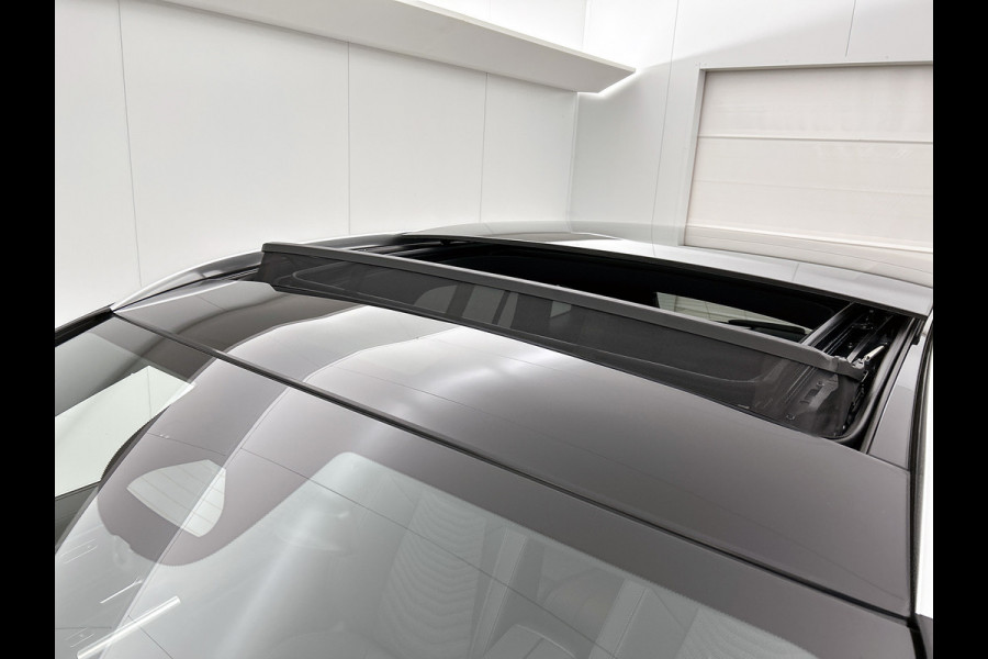Mercedes-Benz EQA 250+ Business Solution Luxury 71 kWh | Trekhaak | Sierdelen in Star Pattern | Warmtewerend, donkergetint glas | Smartphone integratie | Panoramaschuifdak | 18 inch multispaakse lichtmetalen velgen |