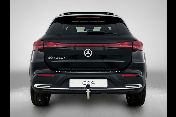 Mercedes-Benz EQA 250+ Business Solution Luxury 71 kWh | Trekhaak | Sierdelen in Star Pattern | Warmtewerend, donkergetint glas | Smartphone integratie | Panoramaschuifdak | 18 inch multispaakse lichtmetalen velgen |