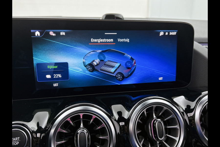 Mercedes-Benz EQA 250+ Business Solution Luxury 71 kWh | Trekhaak | Sierdelen in Star Pattern | Warmtewerend, donkergetint glas | Smartphone integratie | Panoramaschuifdak | 18 inch multispaakse lichtmetalen velgen |