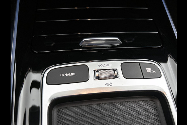 Mercedes-Benz EQA 250+ Business Solution Luxury 71 kWh | Trekhaak | Sierdelen in Star Pattern | Warmtewerend, donkergetint glas | Smartphone integratie | Panoramaschuifdak | 18 inch multispaakse lichtmetalen velgen |