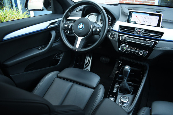 BMW X1 xDrive25e 220pk M-Sport Leder Stuurverw LED El-klep DAB BTW-auto!