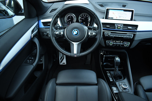 BMW X1 xDrive25e 220pk M-Sport Leder Stuurverw LED El-klep DAB BTW-auto!