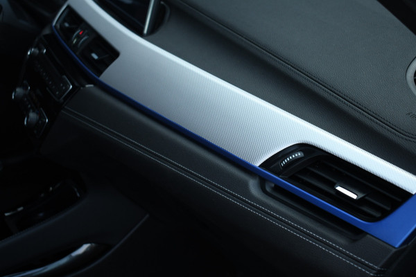 BMW X1 xDrive25e 220pk M-Sport Leder Stuurverw LED El-klep DAB BTW-auto!