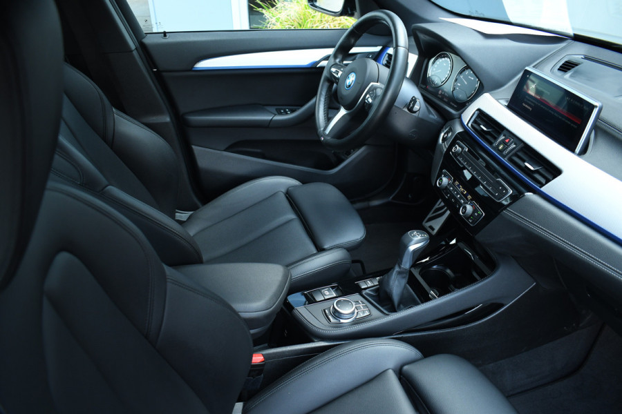 BMW X1 xDrive25e 220pk M-Sport Leder Stuurverw LED El-klep DAB BTW-auto!
