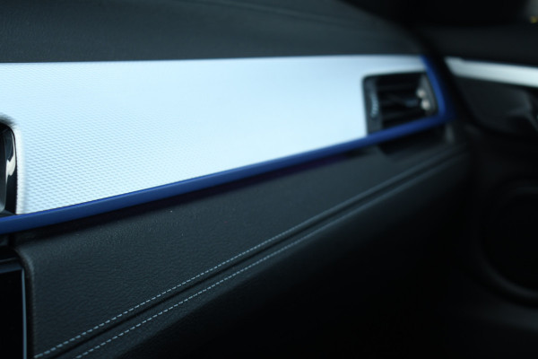 BMW X1 xDrive25e 220pk M-Sport Leder Stuurverw LED El-klep DAB BTW-auto!