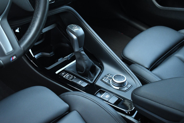 BMW X1 xDrive25e 220pk M-Sport Leder Stuurverw LED El-klep DAB BTW-auto!