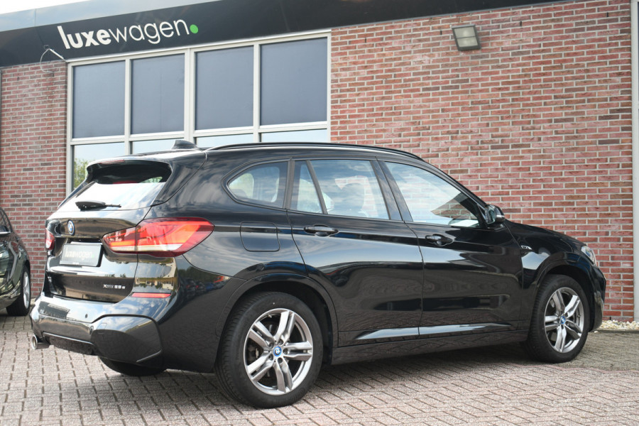 BMW X1 xDrive25e 220pk M-Sport Leder Stuurverw LED El-klep DAB BTW-auto!