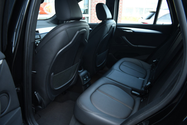 BMW X1 xDrive25e 220pk M-Sport Leder Stuurverw LED El-klep DAB BTW-auto!