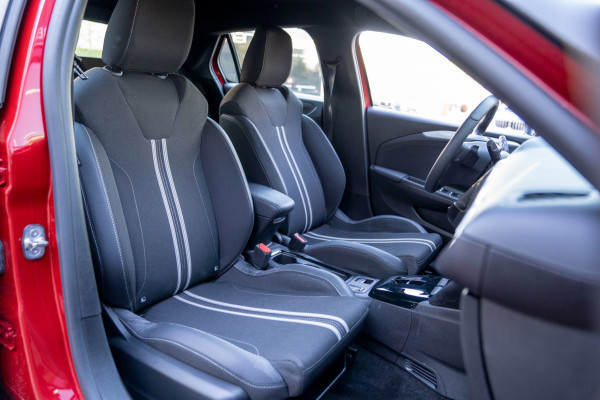 Opel Corsa 1.2 Turbo Hybrid GS|Prijs rijklaar incl. 12 mnd garantie| PDC Camera DAB Carplay/Android auto LMV