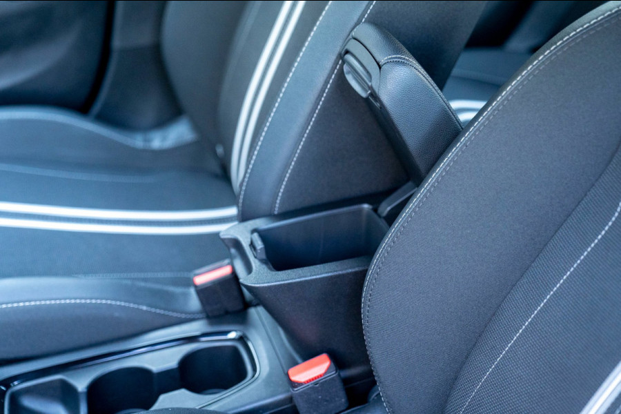 Opel Corsa 1.2 Turbo Hybrid GS|Prijs rijklaar incl. 12 mnd garantie| PDC Camera DAB Carplay/Android auto LMV