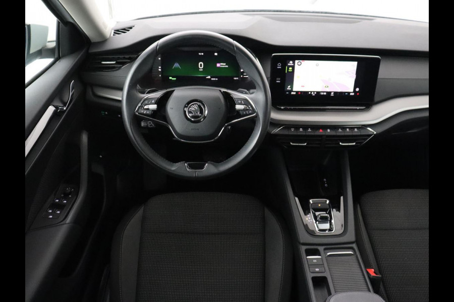 Škoda Octavia 1.4 TSI iV PHEV Business Edition | Adaptive cruise | Stuurverwarming | Carplay | Navigatie | Keyless | Full LED | Virtual Cockpit | Parkeerhulp | Climate control | Plug In
