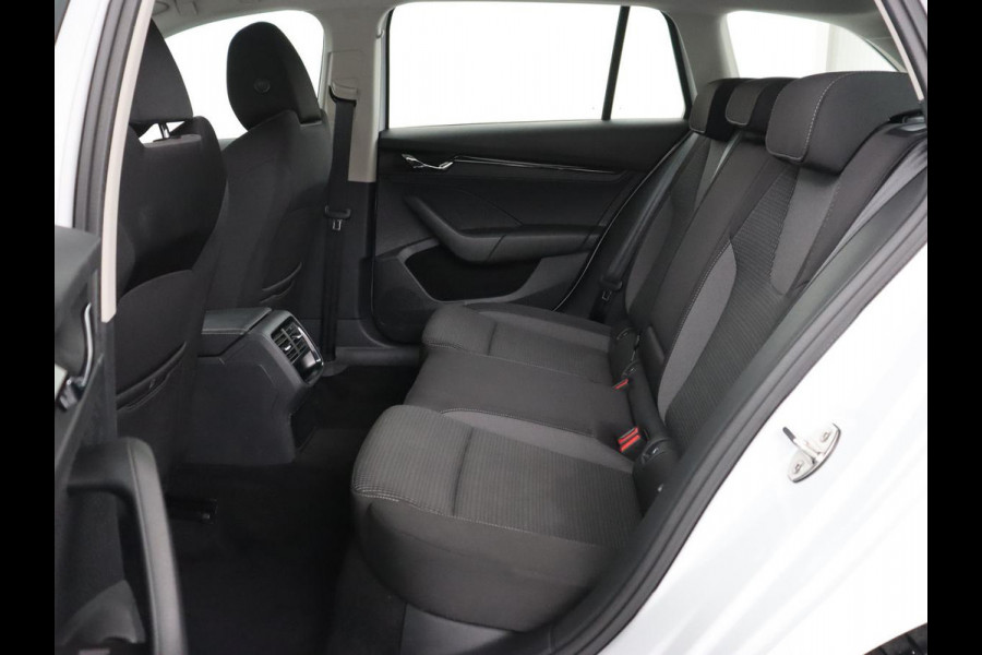 Škoda Octavia 1.4 TSI iV PHEV Business Edition | Adaptive cruise | Stuurverwarming | Carplay | Navigatie | Keyless | Full LED | Virtual Cockpit | Parkeerhulp | Climate control | Plug In