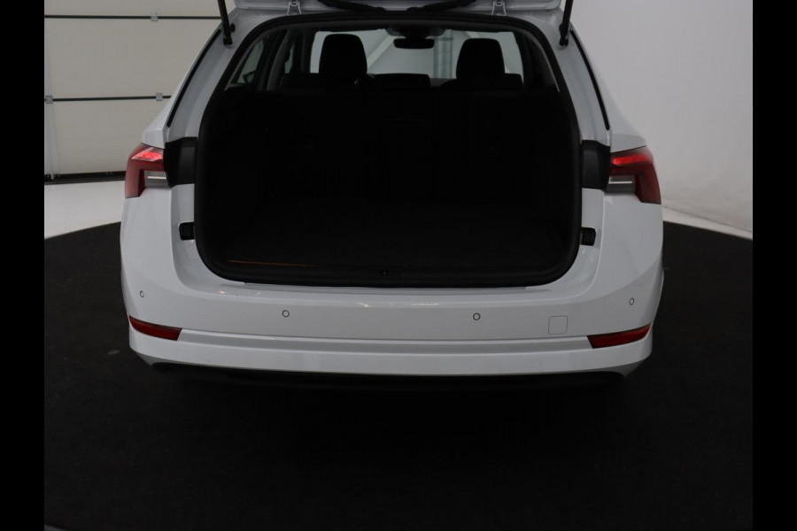 Škoda Octavia 1.4 TSI iV PHEV Business Edition | Adaptive cruise | Stuurverwarming | Carplay | Navigatie | Keyless | Full LED | Virtual Cockpit | Parkeerhulp | Climate control | Plug In