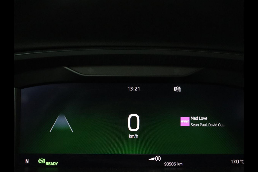 Škoda Octavia 1.4 TSI iV PHEV Business Edition | Adaptive cruise | Stuurverwarming | Carplay | Navigatie | Keyless | Full LED | Virtual Cockpit | Parkeerhulp | Climate control | Plug In