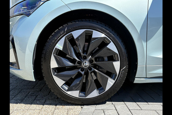 Škoda ENYAQ iV 80 Sportline | Panoramadak | Wegklapbare Trekhaak | Achteruitrijcamera | 21 Inch |