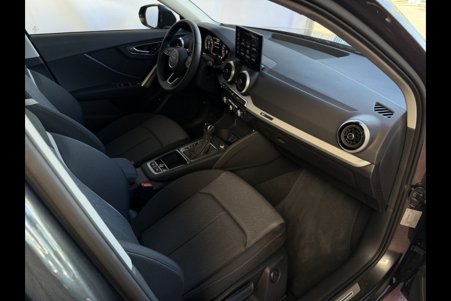 Audi Q2 35 TFSI 1.5 S-LINE ✅ 2026 ✅150PK VIR.COCKPIT ELEK.KLEP TOUCHSCREEN CARPLAY NAVI CAMERA MATRIX LED STOELVERW. PDC KEYLESS 2026 S-EDITION