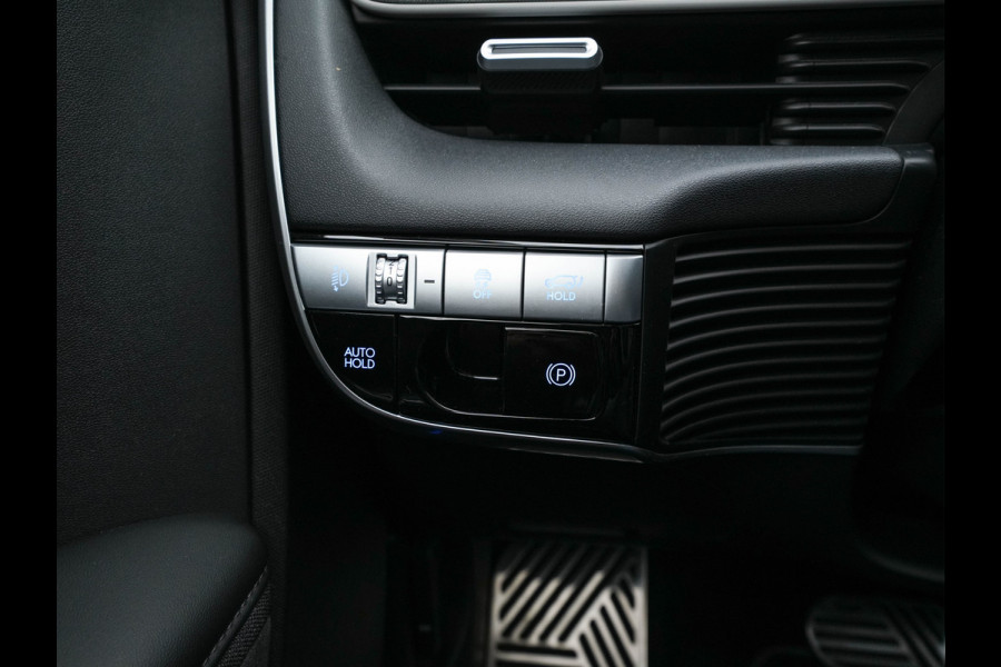 Hyundai IONIQ 5 Lounge 73kWh [ 3-Fase ] {SOH-97%} (INCL-BTW) Aut *HEATPUMP | LEATHER | BOSE-SOUND | FULL-LED | ADAPTIVE-CRUISE | BLINDSPOT | DIGI-COCKPIT | AMBIENTLIGHT | DAB | SHIFTPADDLES | HEAD-UP | NAVI-FULLMAP | KEYLESS | ...