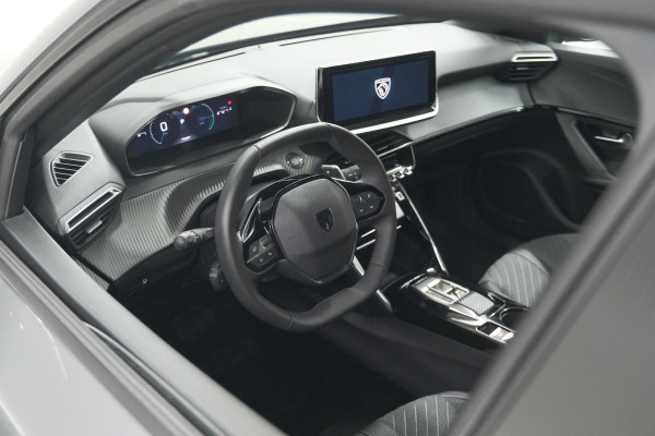 Peugeot 2008 Hybrid 145 e-DCS6 Allure | 360 Camera | Adaptieve Cruise Control | Dodehoekdetectie | Navigatie