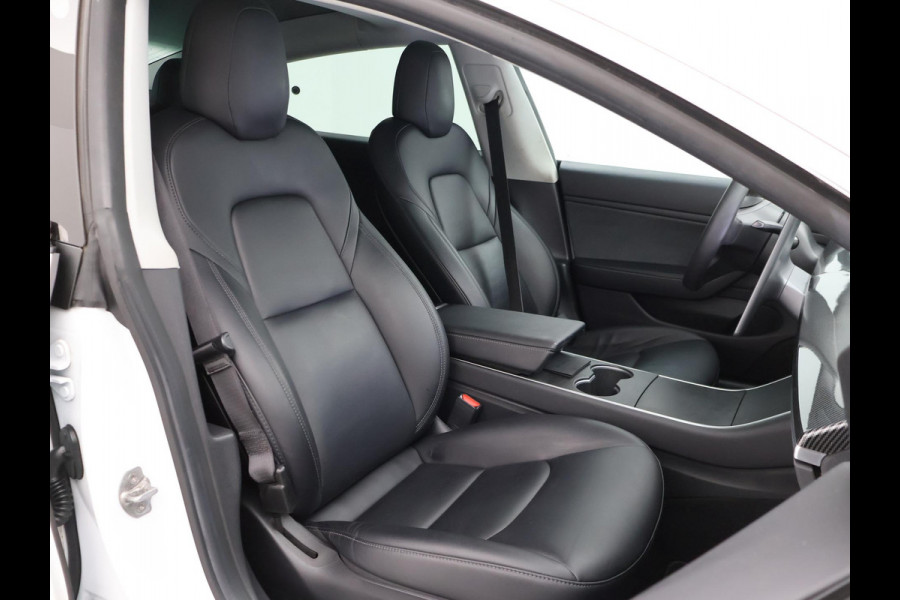 Tesla Model 3 LONG RANGE AWD 75 kWh + CARBON DASHBOARDINLEG | ZWART LEDER | STOELVERW. V+A