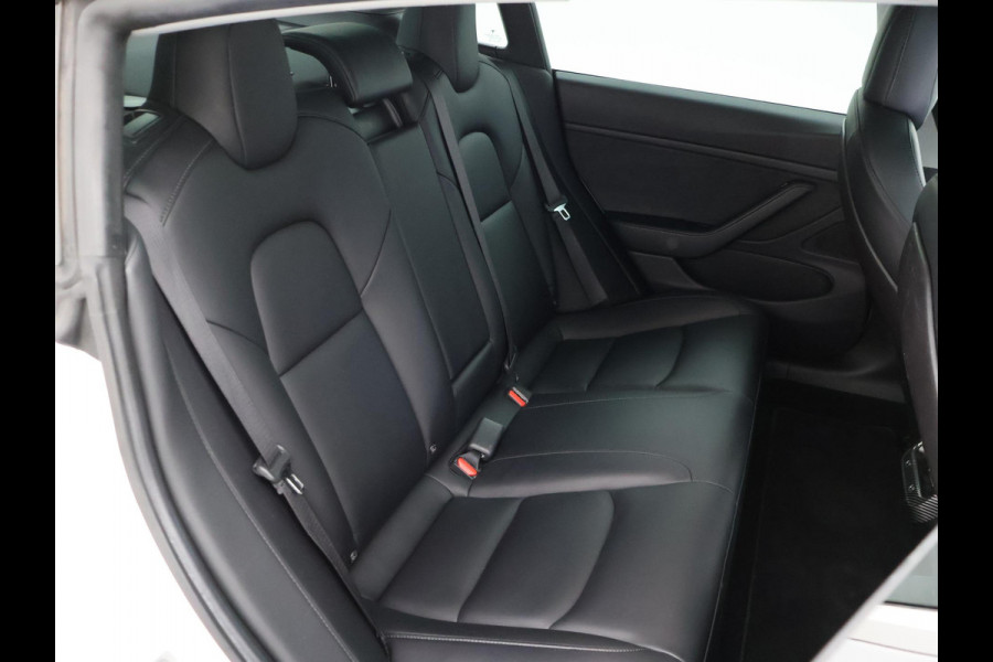Tesla Model 3 LONG RANGE AWD 75 kWh + CARBON DASHBOARDINLEG | ZWART LEDER | STOELVERW. V+A