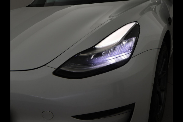 Tesla Model 3 LONG RANGE AWD 75 kWh + CARBON DASHBOARDINLEG | ZWART LEDER | STOELVERW. V+A