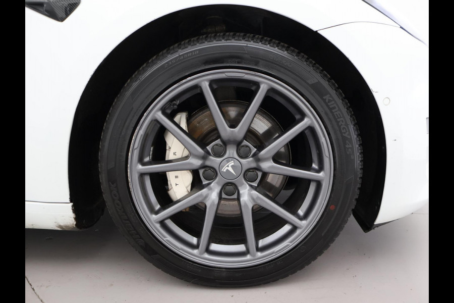 Tesla Model 3 LONG RANGE AWD 75 kWh + CARBON DASHBOARDINLEG | ZWART LEDER | STOELVERW. V+A