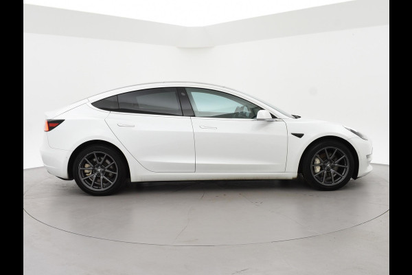 Tesla Model 3 LONG RANGE AWD 75 kWh + CARBON DASHBOARDINLEG | ZWART LEDER | STOELVERW. V+A