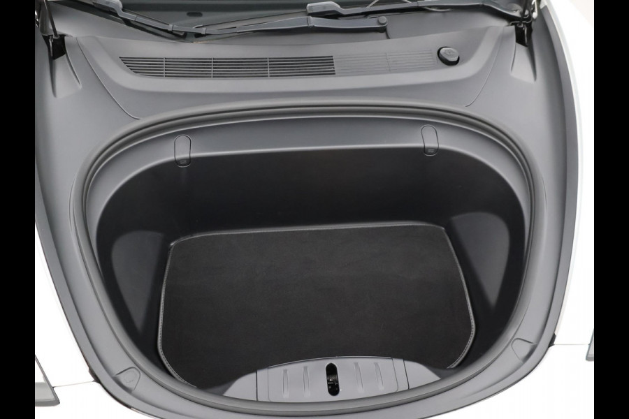 Tesla Model 3 LONG RANGE AWD 75 kWh + CARBON DASHBOARDINLEG | ZWART LEDER | STOELVERW. V+A