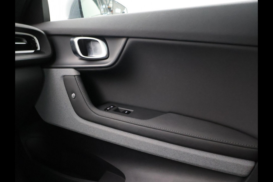 Polestar 2 LONG RANGE DUAL MOTOR 408 PK LAUNCH EDITION 78kWh PERFORMANCE PACK + BREMBO BRAKES | 20 INCH | HARMAN KARDON