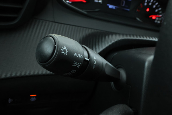 Peugeot 208 1.2 PureTech Allure Pack Apple carplay, climate