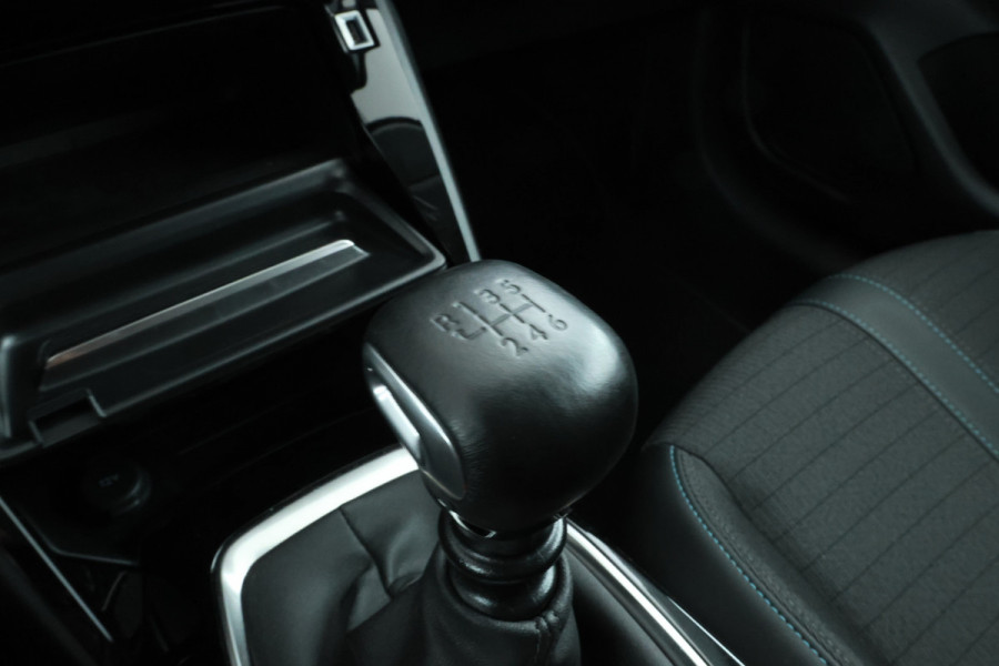 Peugeot 208 1.2 PureTech Allure Pack Apple carplay, climate