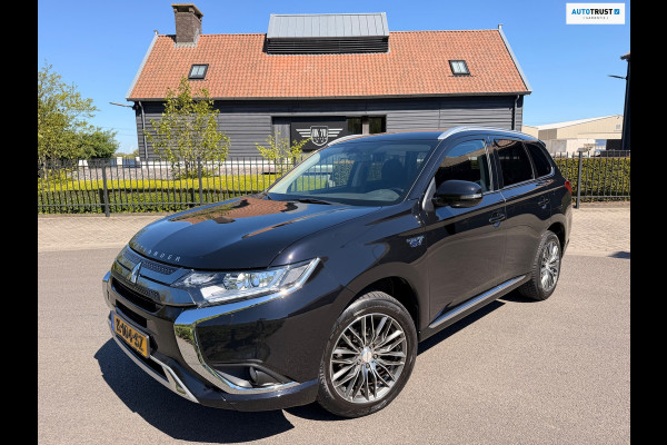 Mitsubishi Outlander 2.4 PHEV 240PK AWD PURE PLUG IN HYBRIDE CAMERA CARPLAY LED-XENON