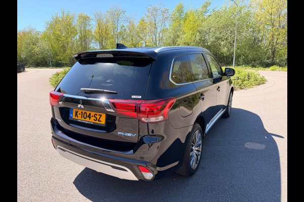 Mitsubishi Outlander 2.4 PHEV 240PK AWD PURE PLUG IN HYBRIDE CAMERA CARPLAY LED-XENON