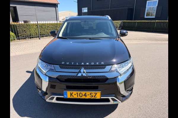 Mitsubishi Outlander 2.4 PHEV 240PK AWD PURE PLUG IN HYBRIDE CAMERA CARPLAY LED-XENON