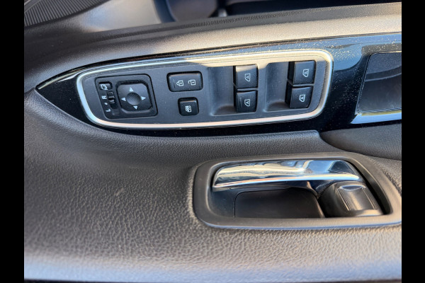Mitsubishi Outlander 2.4 PHEV 240PK AWD PURE PLUG IN HYBRIDE CAMERA CARPLAY LED-XENON