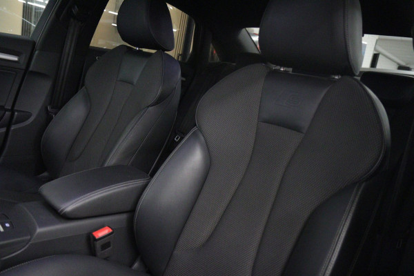 Audi A3 Limousine 35 TFSI 3X S-LINE PANO/CARPLAY/NAVI/STOELMASSAGE/TREKH/VOL