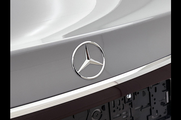 Mercedes-Benz E-Klasse 300 e Sport Edition | Premium Plus pakket | Winterpakket | Nightpakket | Leder pakket | Techniekpakket | Rijassistentiepakket Plus | Trekhaak | 20-inch AMG multi-spaak velgen | Smartphone integratie | Panoramaschuifdak |