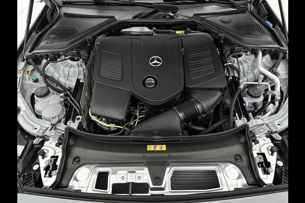 Mercedes-Benz E-Klasse 300 e Sport Edition | Premium Plus pakket | Winterpakket | Nightpakket | Leder pakket | Techniekpakket | Rijassistentiepakket Plus | Trekhaak | 20-inch AMG multi-spaak velgen | Smartphone integratie | Panoramaschuifdak |