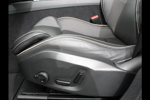 Volvo XC60 2.0 T6 Plug-in hybrid AWD Plus Dark 398pk Harman/Kardon Full LED Adaptive Cruise Control + Pilot Assist Parkeersensoren V&A+ 360 camera Panaromadak