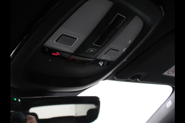 Volvo XC60 2.0 T6 Plug-in hybrid AWD Plus Dark 398pk Harman/Kardon Full LED Adaptive Cruise Control + Pilot Assist Parkeersensoren V&A+ 360 camera Panaromadak