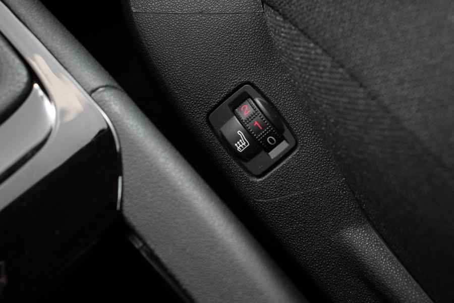 Citroën Grand C4 Spacetourer 1.2 PureTech 130pk Feel 7p Navigatie Apple Carplay/Android Auto Climate Control Dab Cruise Control Stoelverwarming Keyless Start