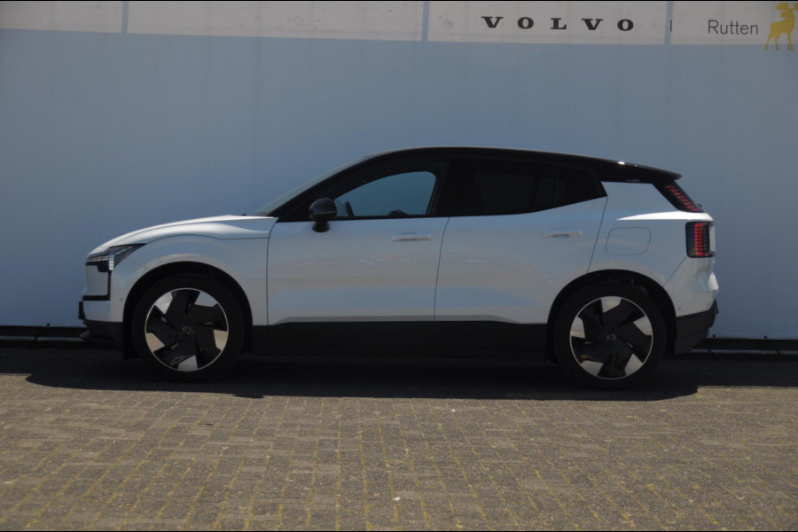 Volvo EX30 272PK Automaat Single Ext. Range Ultra 69 kWh Trekhaak / Adaptieve cruise control/ Panoramadak/ BLIS/ Parkeersensoren met 360 camera / Getint Glas / Stoel en stuurwielverwarming / Elektrische stoelen / Apple carplay / Elektrische achterklep / Keyless entry