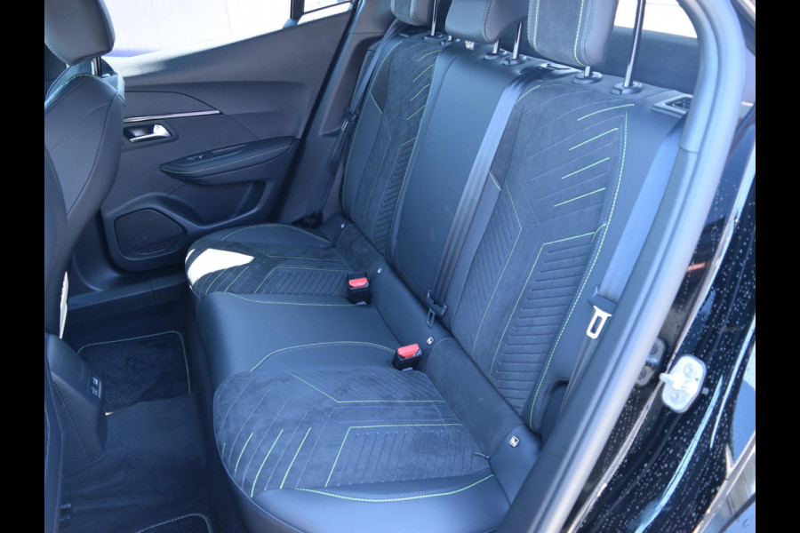 Peugeot e-2008 EV GT Avantage 54 kWh | TOT 8 JAAR GARANTIE | WARMTEPOMP | MASSAGESTOEL | STOELVERWARMING | 4.656 KM