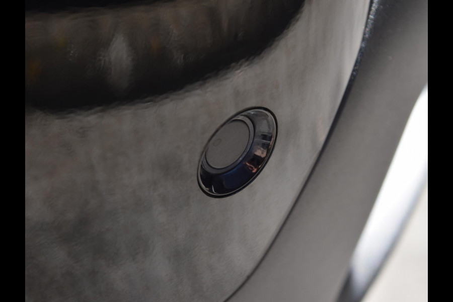 Peugeot e-2008 EV GT Avantage 54 kWh | TOT 8 JAAR GARANTIE | WARMTEPOMP | MASSAGESTOEL | STOELVERWARMING | 4.656 KM