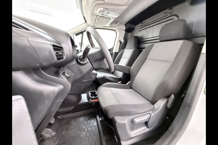 Opel Combo 1.5D L1H1 Navi Dab AppleCarplay AndroidAuto CruiseControl Airco SchuifdeurRechts Pdc Boordcomputer Elek.Ramen/Spiegels Usb Stuurbekrachtiging Mistlampen