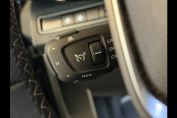 Peugeot 5008 1.2 PureTech 130PK Aut. GT | 7 Zits | LED | Navi | Camera | Incl. garantie